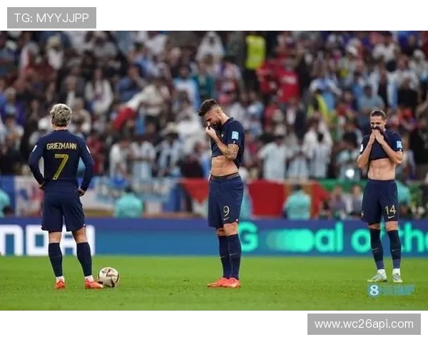 1998世界杯：决赛现场气氛热烈，法国队如何逆转取胜